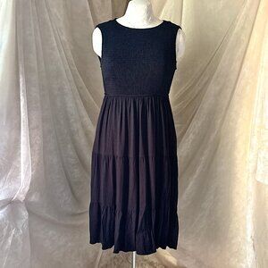 Zesica Black Smocked Ruffle Sleeveless Keyhole Back Tiered Midi Size L